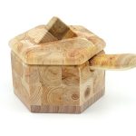 Salt container from juniper with spoon 70x68x68 mm