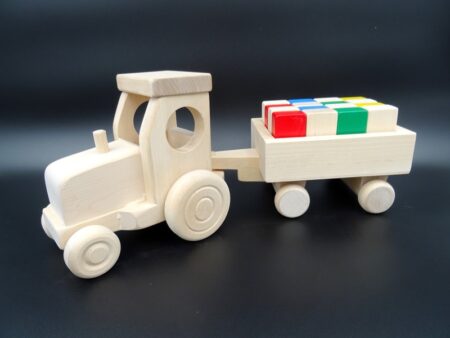 Puidust mänguasi Traktor käruga
