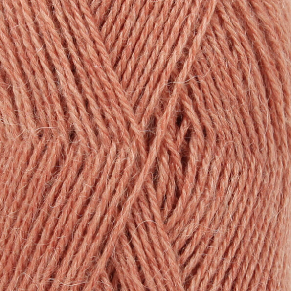 Yarn DROPS Alpaca 9026 blush