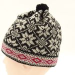 Men's wool hat with pattern R12a