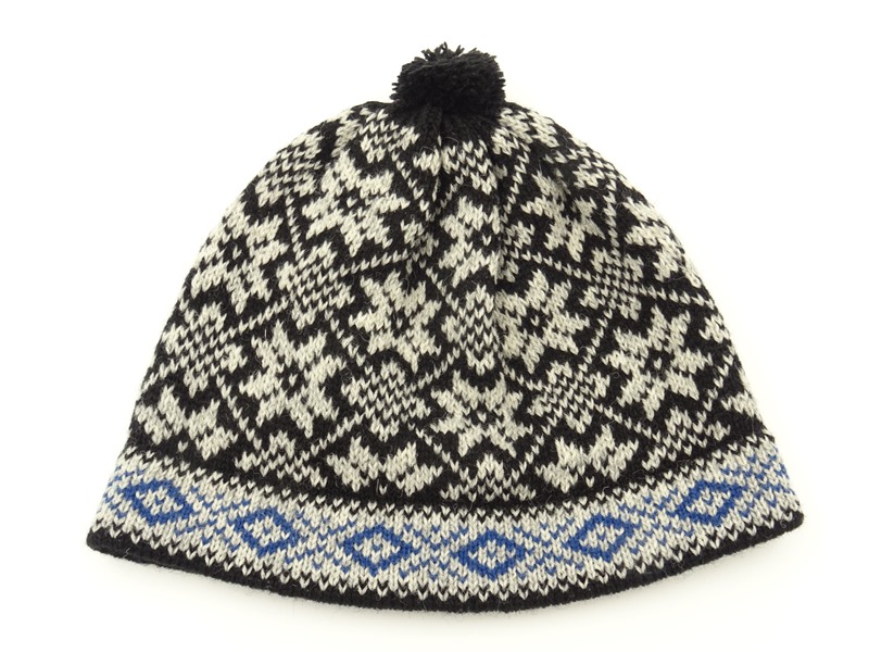 Men’s wool hat with pattern R12b 2