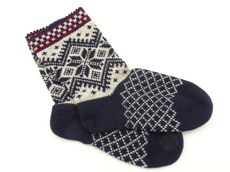 Men’s woolen socks with pattern R11a