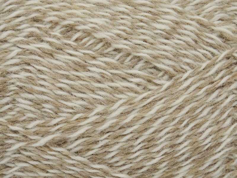 two tone yarn 100g 80% wool white beige 826