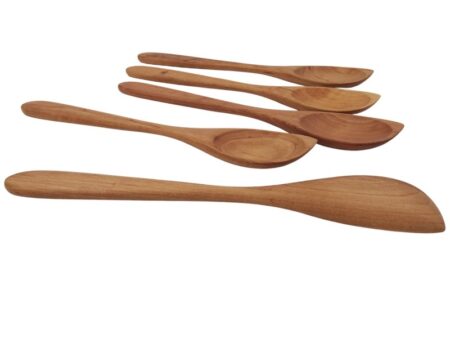 A pan spoon of alder with an angle