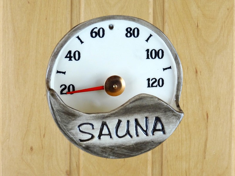 Sauna thermometer made of ceramic with aroma socket