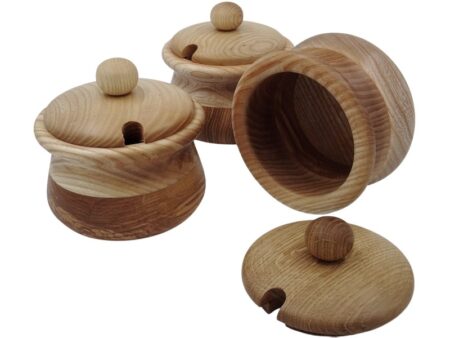 Seasoning containers of oak