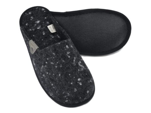 Natural felt and rubber sole slippers, black Pelsi 3