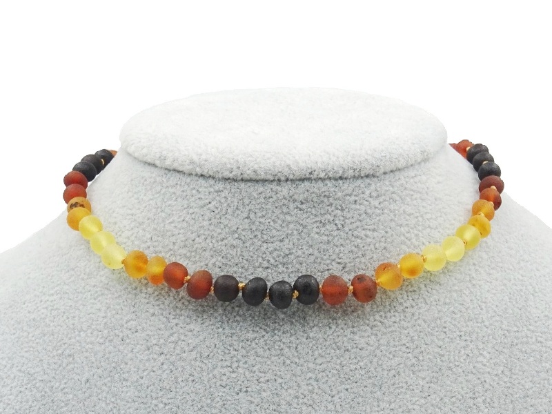 Детское колье из янтаря L01 Детское колье из янтаря