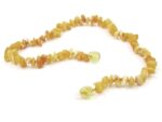 Children’s necklace made of uncut amber L01