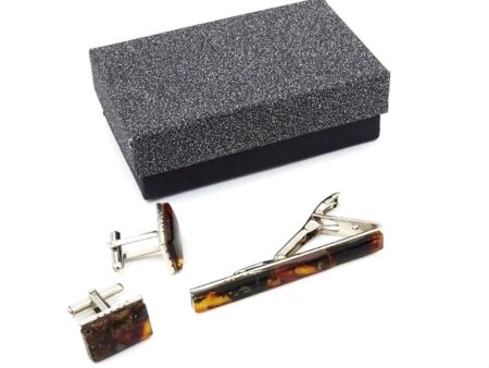 Tie pin and cufflinks with amber