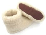 Slippers made of merino wool with a high brim white